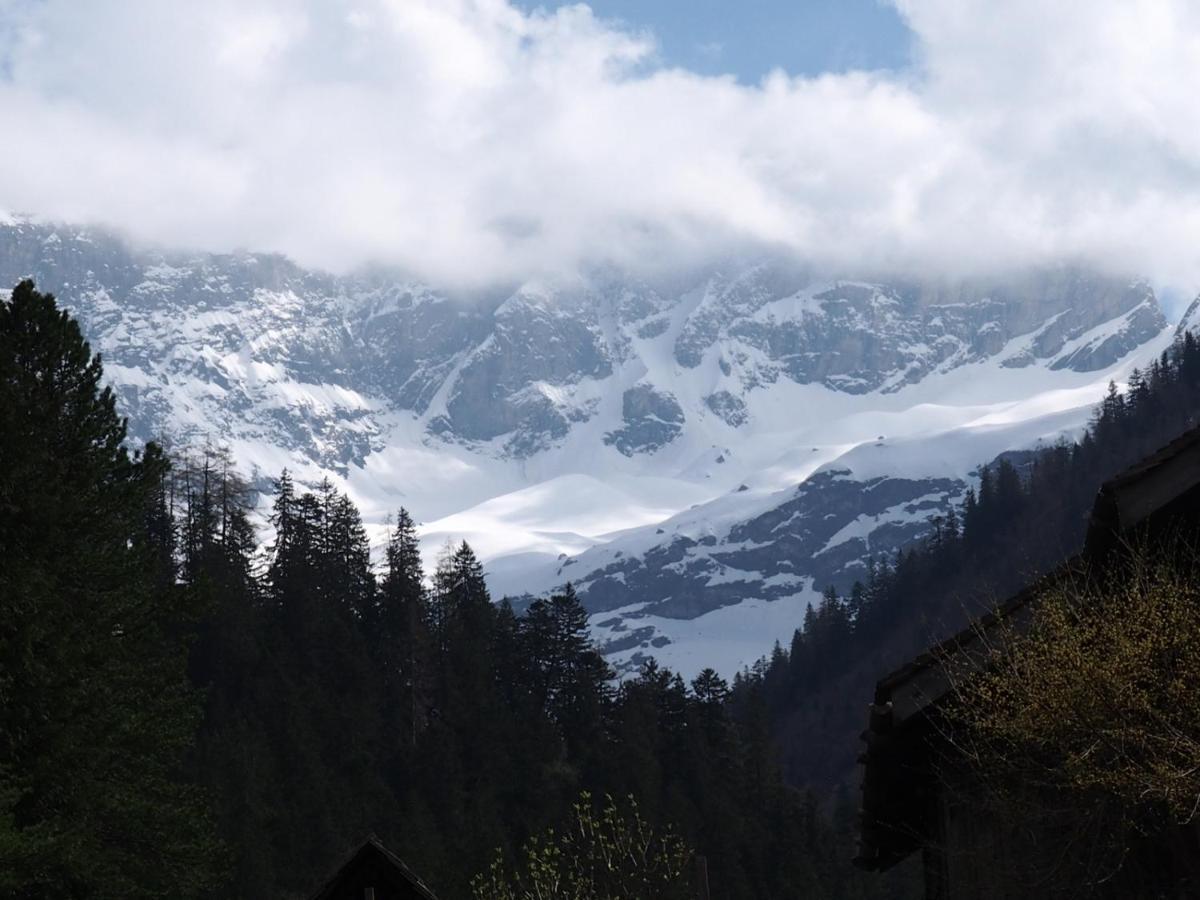 Riversong Centre Thermal Les Plans-sur-Bex Luaran gambar